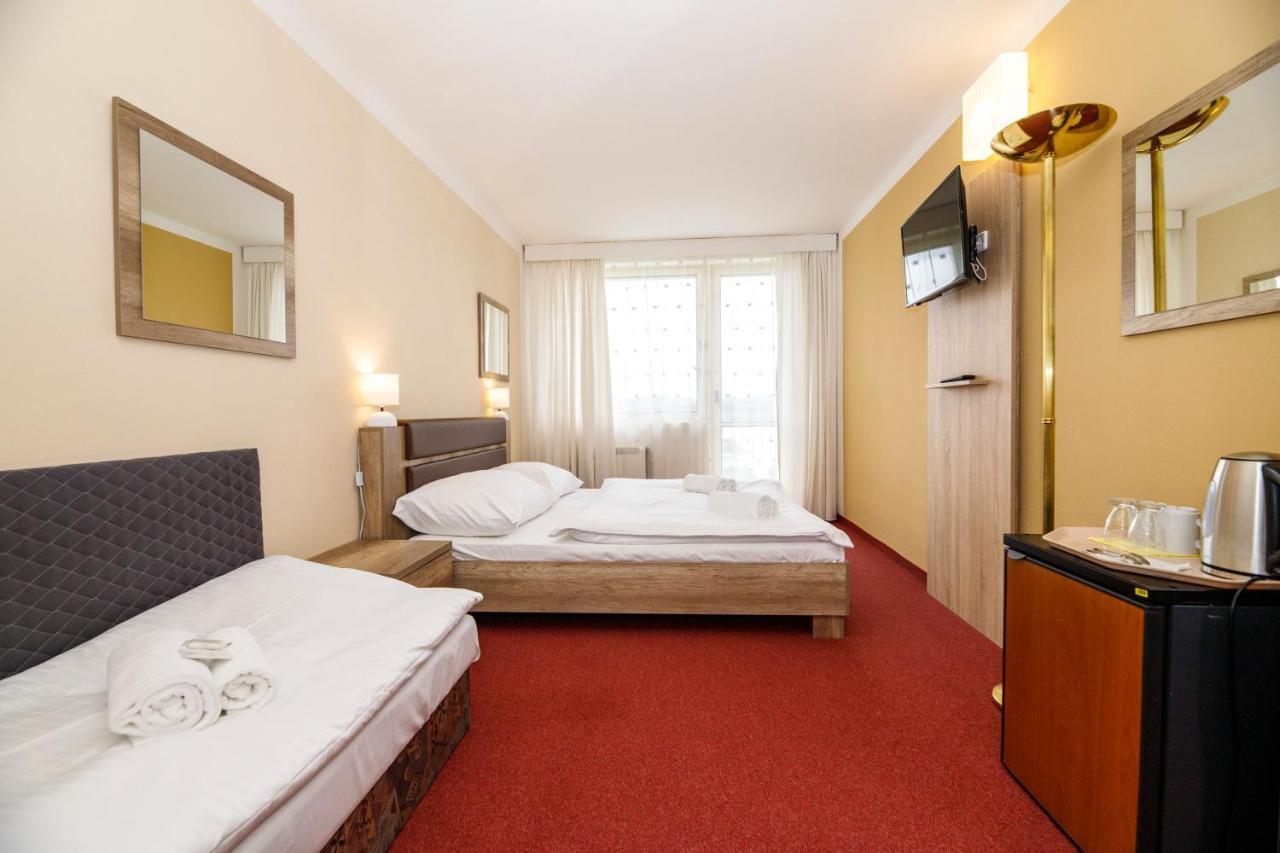 Panorama Orlik Hotel Klucenice Exterior photo